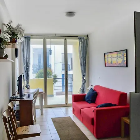 Διαμέρισμα Stunning Apartment In Isca Marina